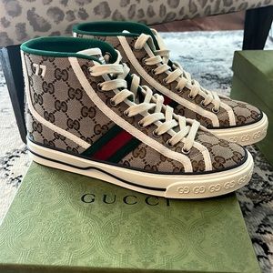 Gucci shoes